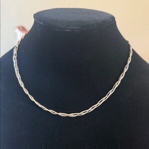 Elegant Twisted Necklace